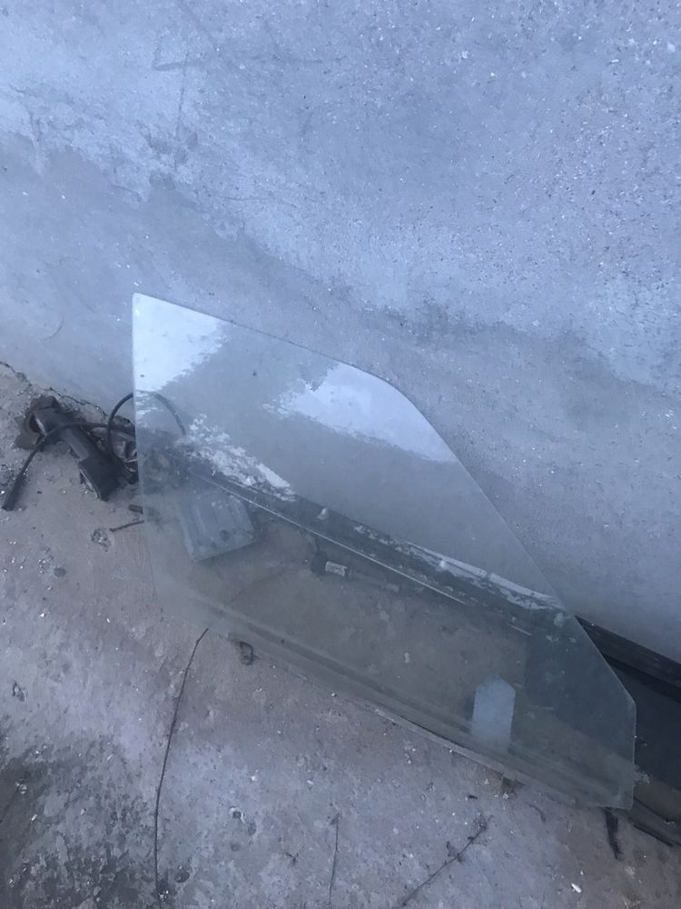 Стекло ваз 2109