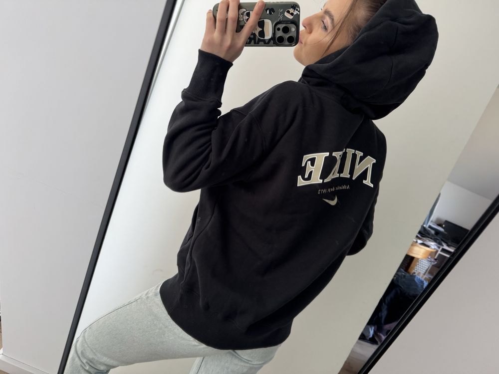 Bluza czarna Nike z kapturem nowa z metką