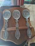 Conjunto tres colheres  em estanho