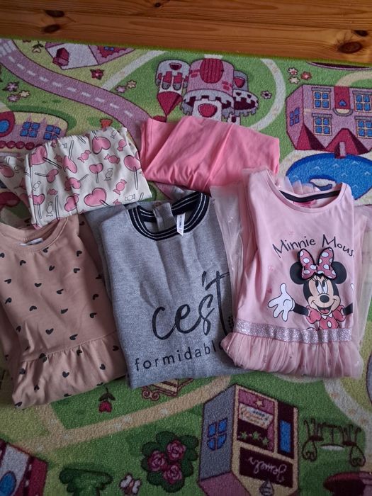 Sukienki na długi rękaw