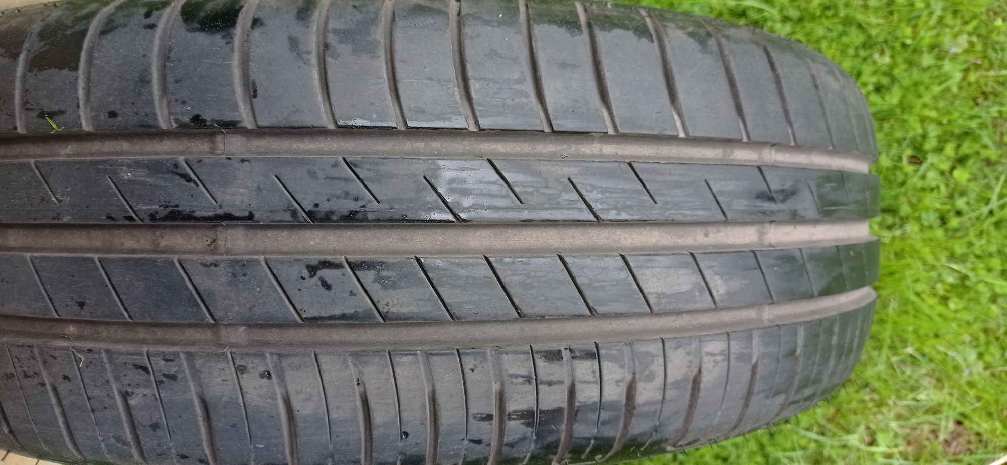 Opona Goodyear Eficient Grip