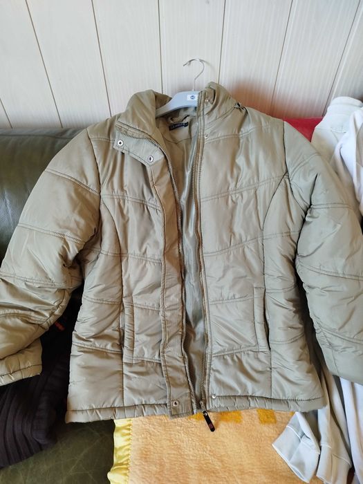 Kurtka damska zimowa r.L z kapturem