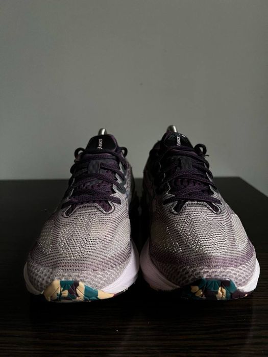 Кросівки бігові для тренувань novablast 2. Р 40 на 25.5 см .