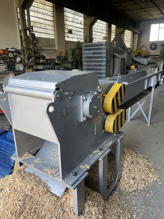 Щепоріз дробилка подрібнювач деревини измельчитель