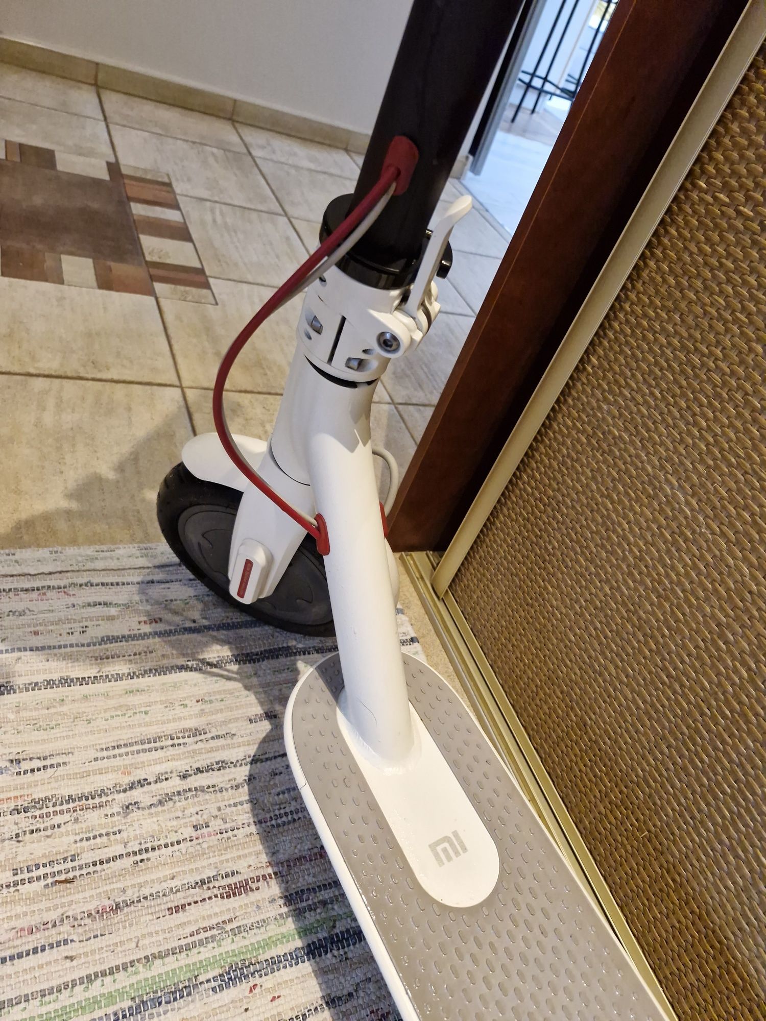 Hulajnoga elektryczna. Xiaomi