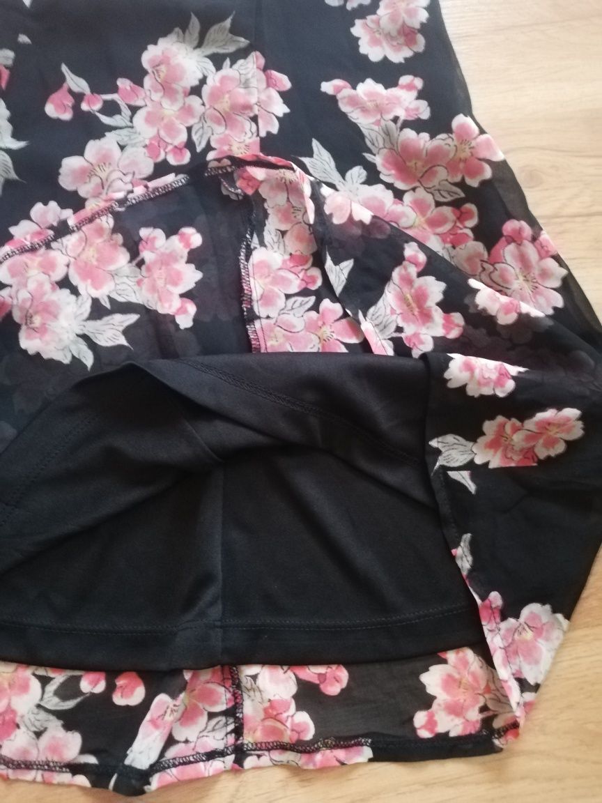 Spódnica spódniczka letnia cienka Orsay r. 32/34 czarna w kwiaty lato