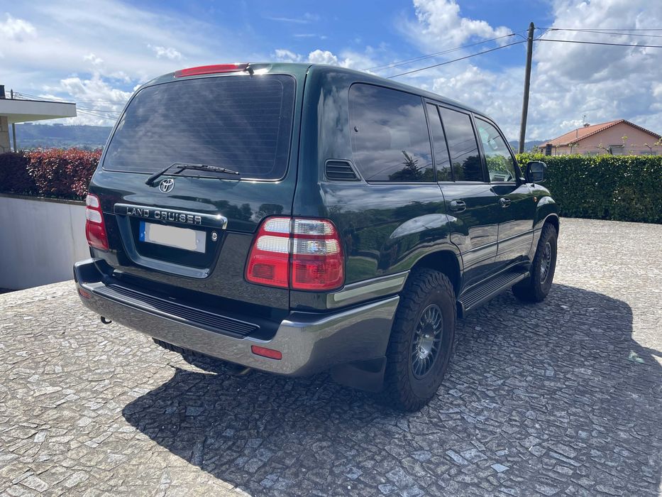 Toyota Land Cruiser HDJ 100