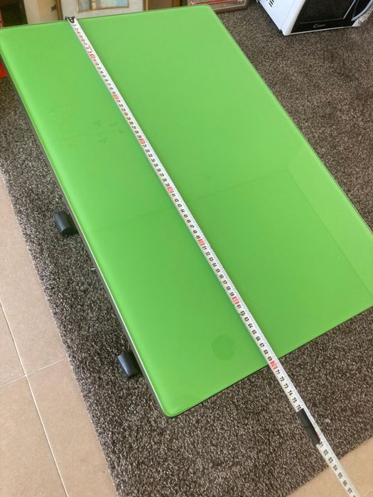 Mesa de apoio em bom estado