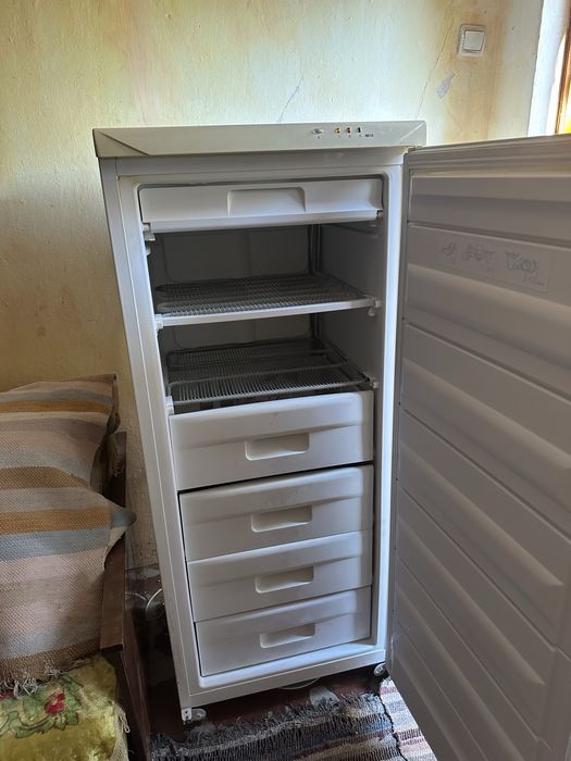 Продам морозилка , морозильна камера