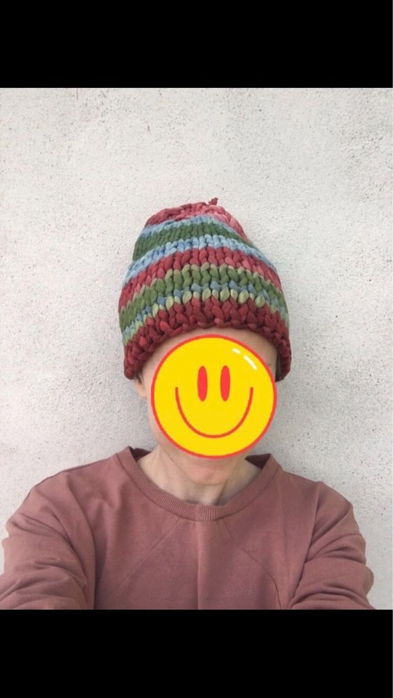 Unikatowa kolorowa czapka w paski handmade