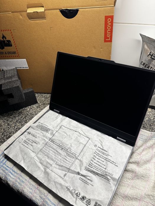 Portátil Gaming Lenovo LOQ 15ARP9 (c/ garantia+fatura) | 24GB/1TB SSD