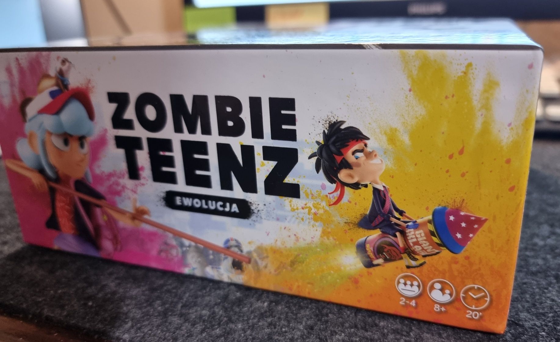 Zombie teens - gra planszowa (elementy legacy całe)