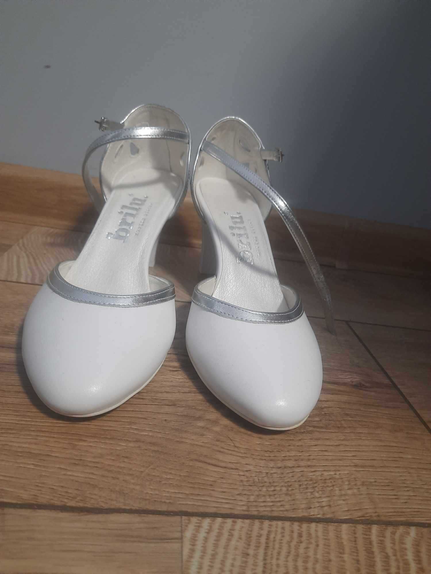 Buty na obcasie, białe, ślubne, 40