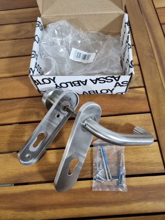 Gałko klamka Assa Abloy AHW700UKPZ/R prawa ppoż nierdzewna