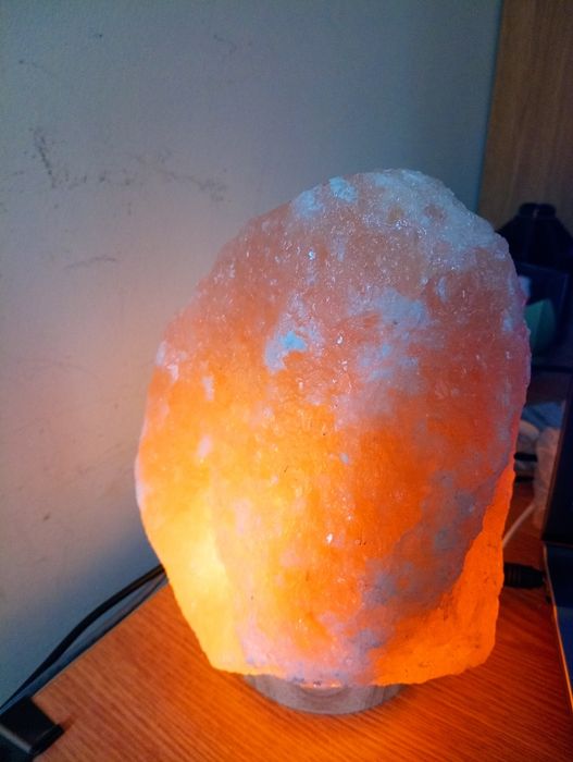 Lampka solna na biurko