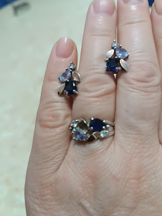 Продам набір срібло із золотими вставками  Каблучка 18.5