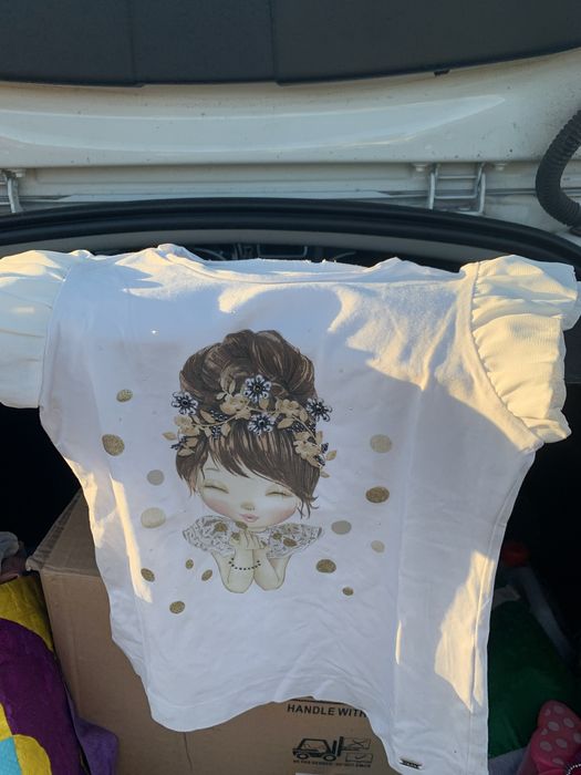 T-shirt branca  beijinho