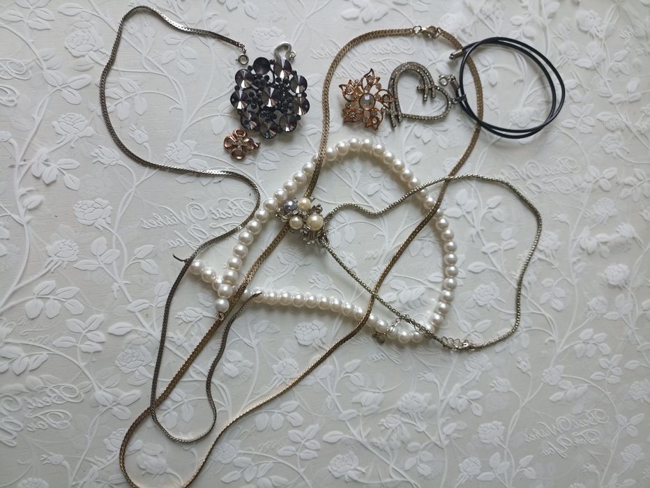 Біжутерія кольє брош ланцюжок