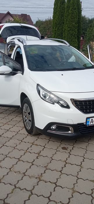 Кросовер  Peugeot-2008 2017 автомат,пробіг69т.км. АТ(110к.с)