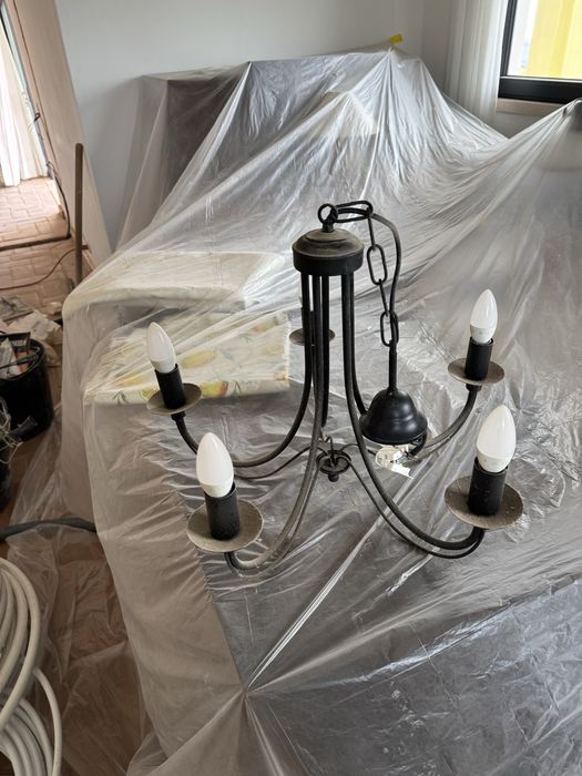 lustre em ótimo estado