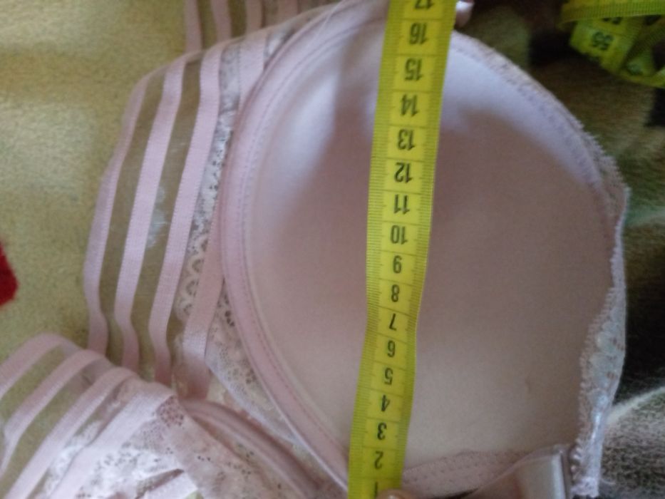 Бюстгалтер великого розміру