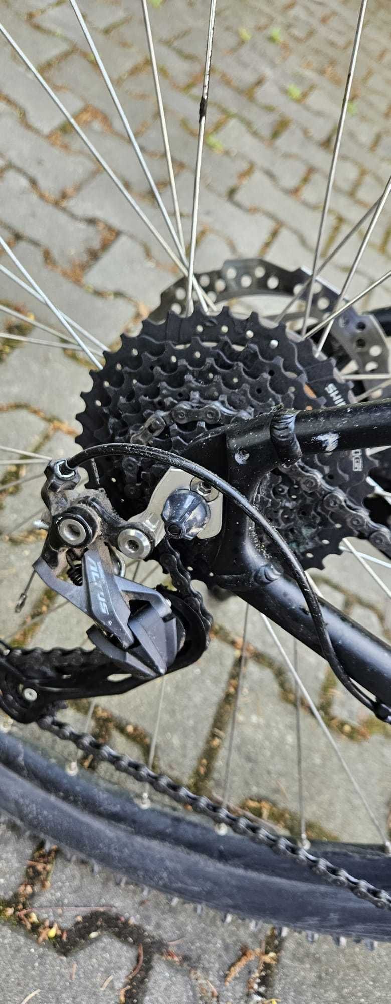 Rower Unibike Shadow  rama 19 cali, koła 28,5 w  dobrym stanie