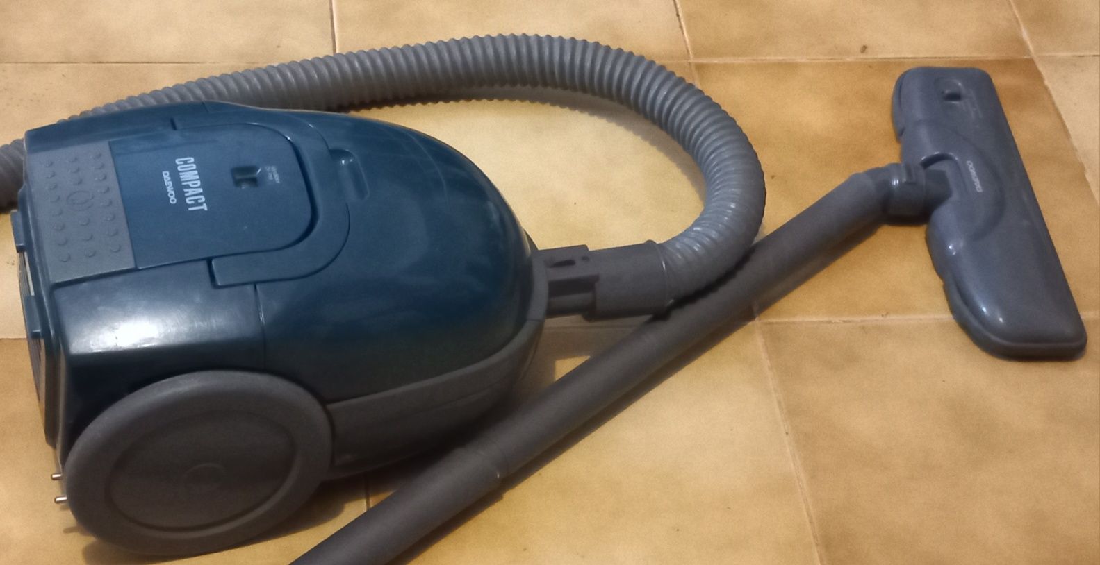 Aspirador Daewoo com boa aspiração