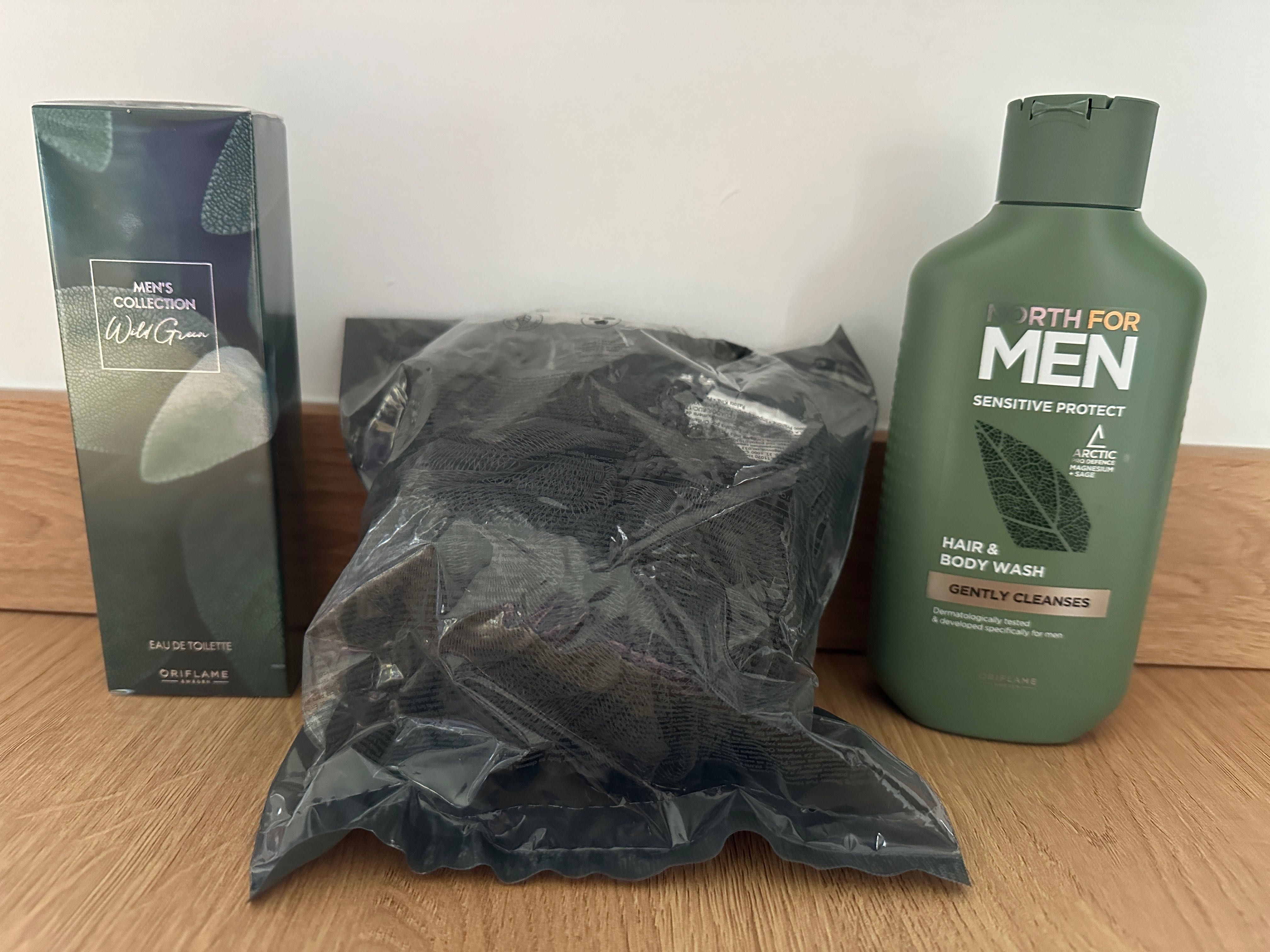 Perfume + Champô / Gel Banho + Esponja Homem