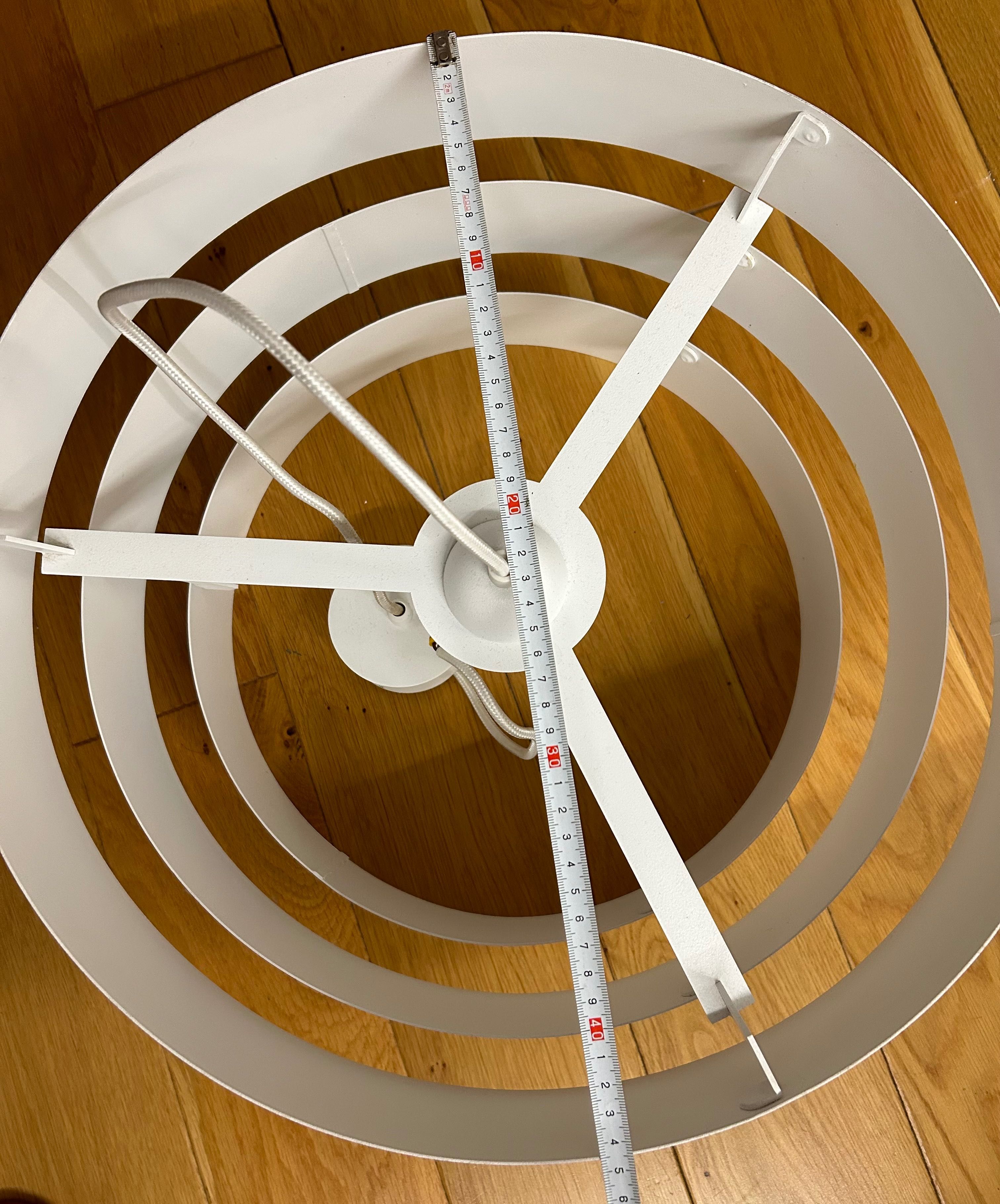 Lampa metalowa szara i biała
