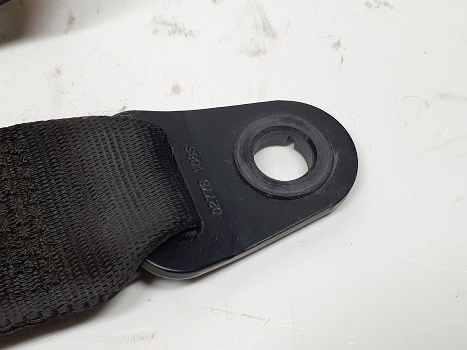 Cinto frente direito FORD Focus I (DAW, DBW)