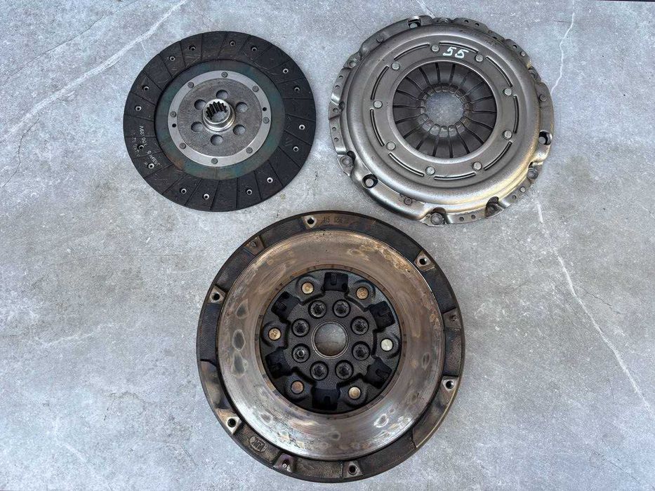 Комплект зчеплення Демпфер Opel Astra H Combo C Meriva A 1.7 CDTI