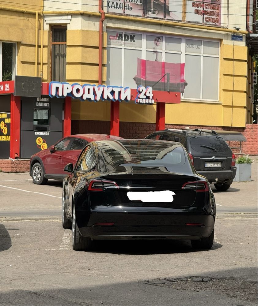 продам Tesla model 3
