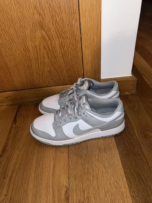 Nike dunk cinzento