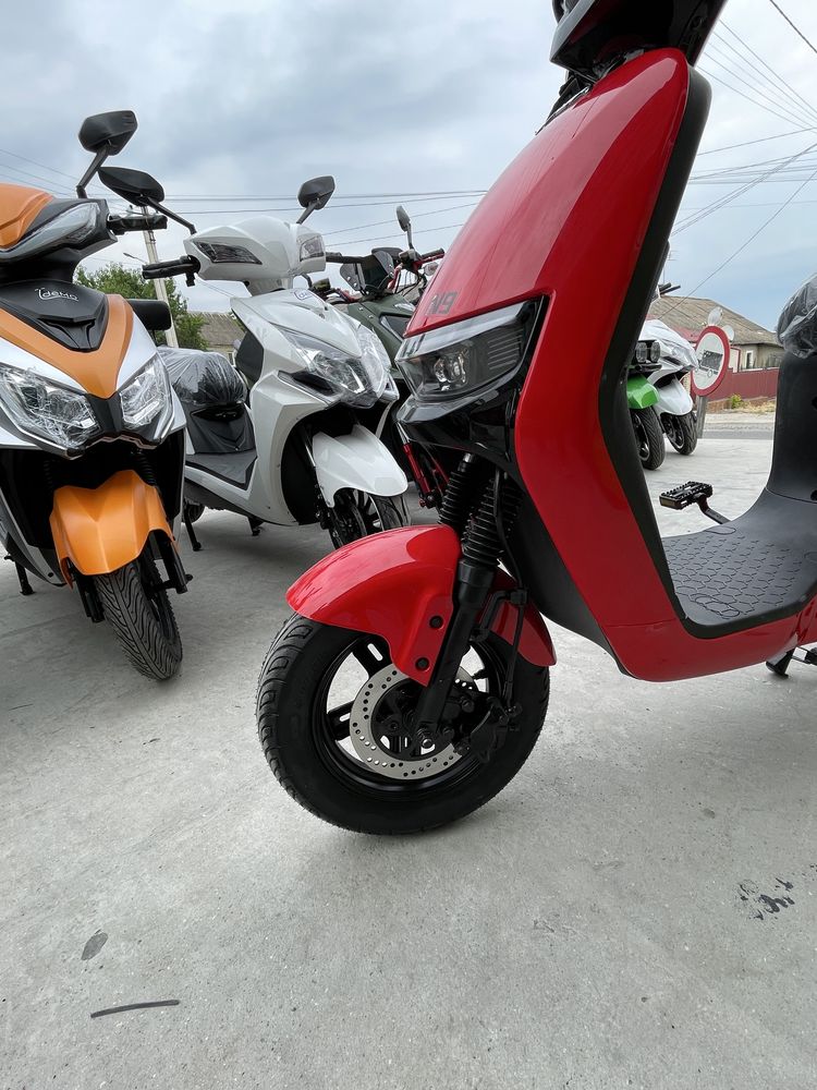 Доставка безкоштовна електроскутер 1500w Їdemo corso Fada