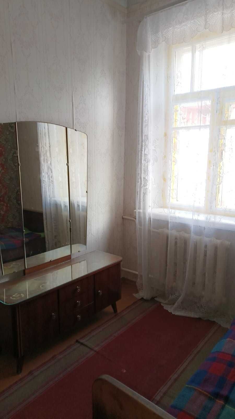 Оренда кімнати в будинку (9842)