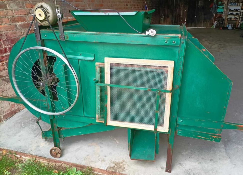 Wialnia do zboża metalowa z silnikiem młynek komplet raf sita