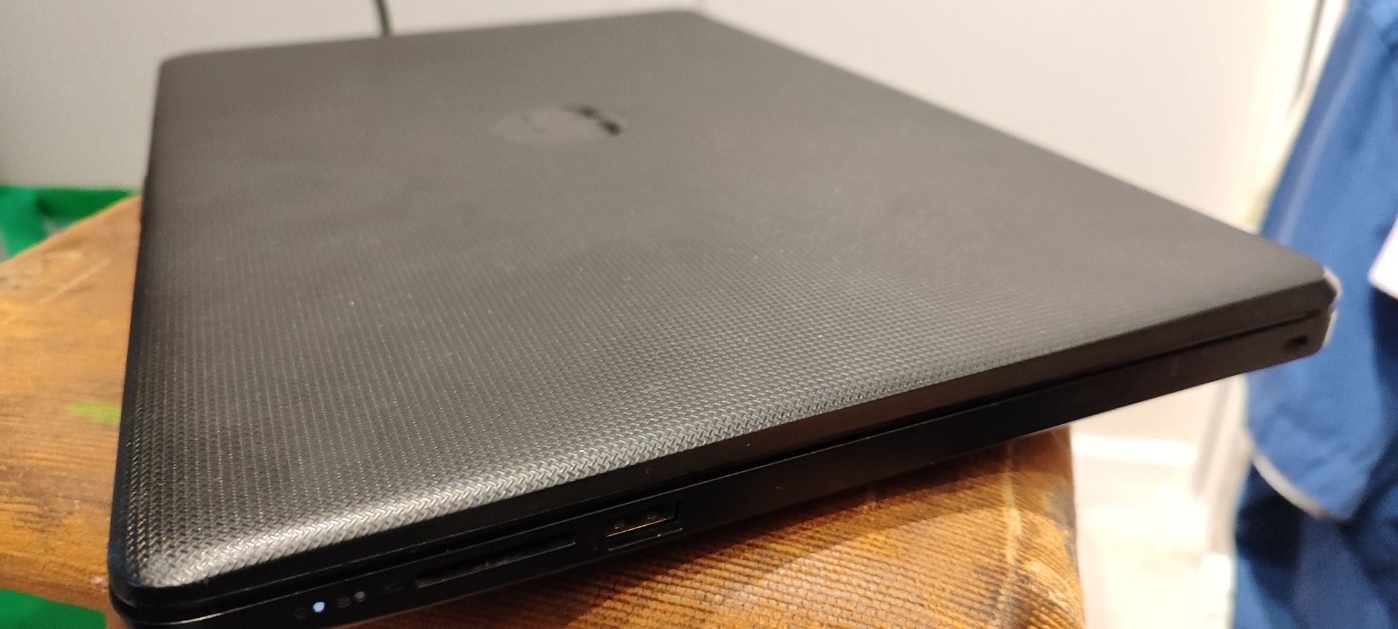Laptop HP 15-bs046na