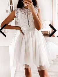 Biała sukienka idealna na ślub bądź wieczór panieński