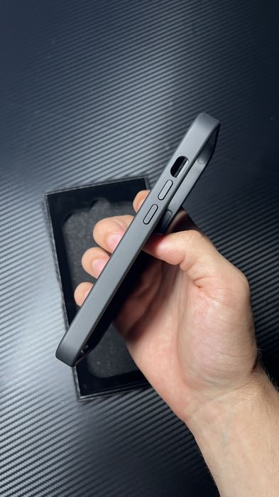 Чохли з кованого карбону на IPhone, чехол на айфон