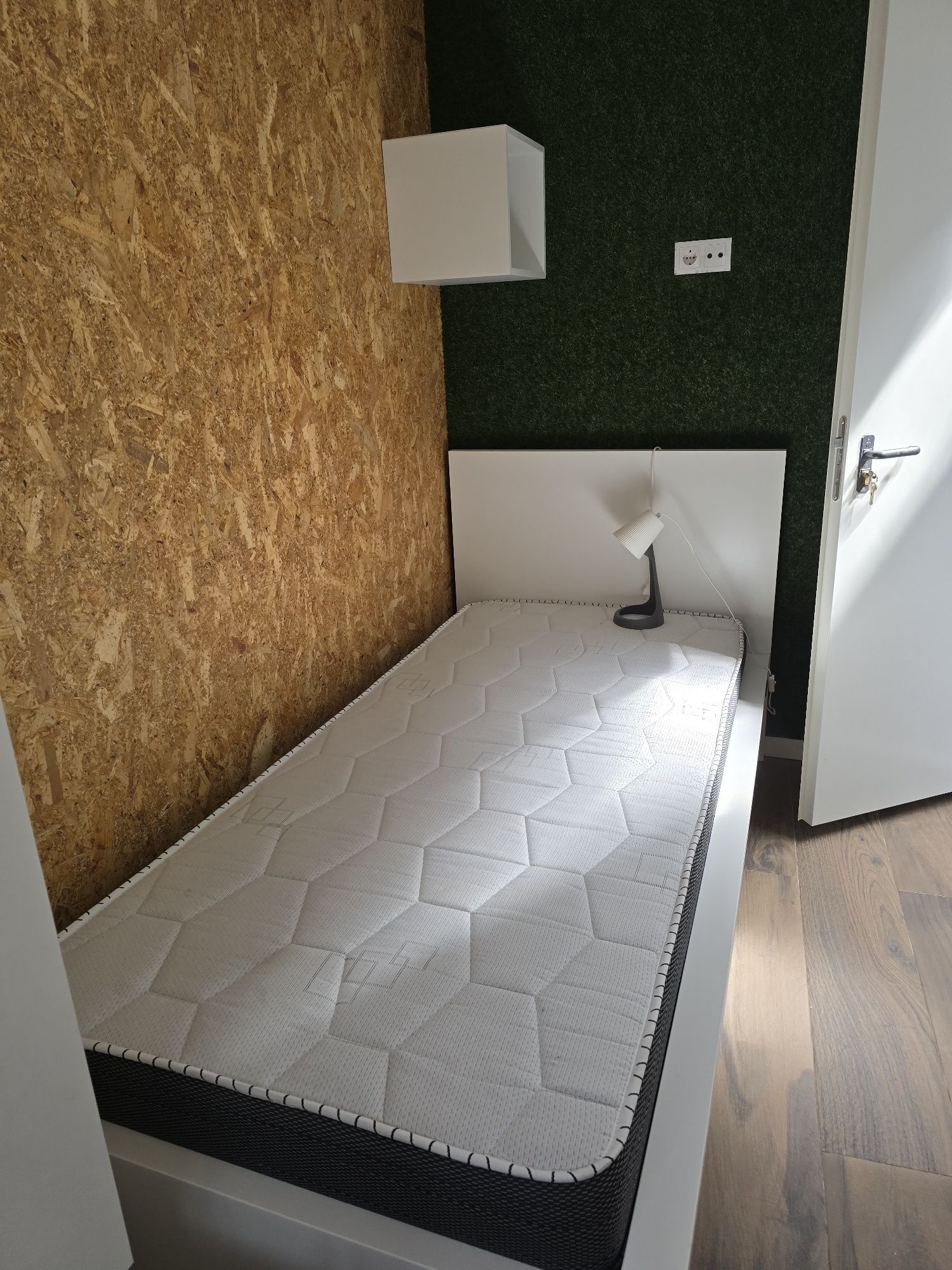 Quarto ESTUDANTE Amial