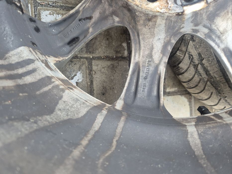 Felgi aluminiowe 17 5x120 et34 8J Bmw E90 E91 E92 E93 E87 E81 F20 F30