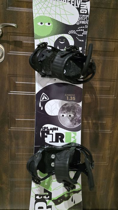 Deska Snowboardowa Firefly 135 wiązania Burton

Deska Snowboardowa F