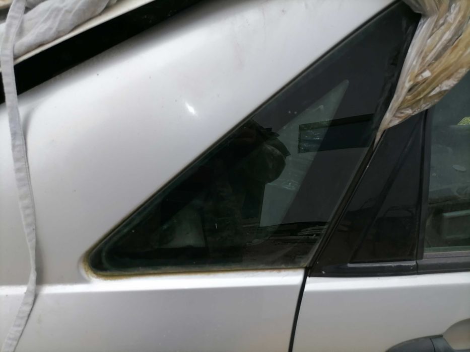 Скло праве Pilkington 43R-007022  Фокус Мк1 бокове