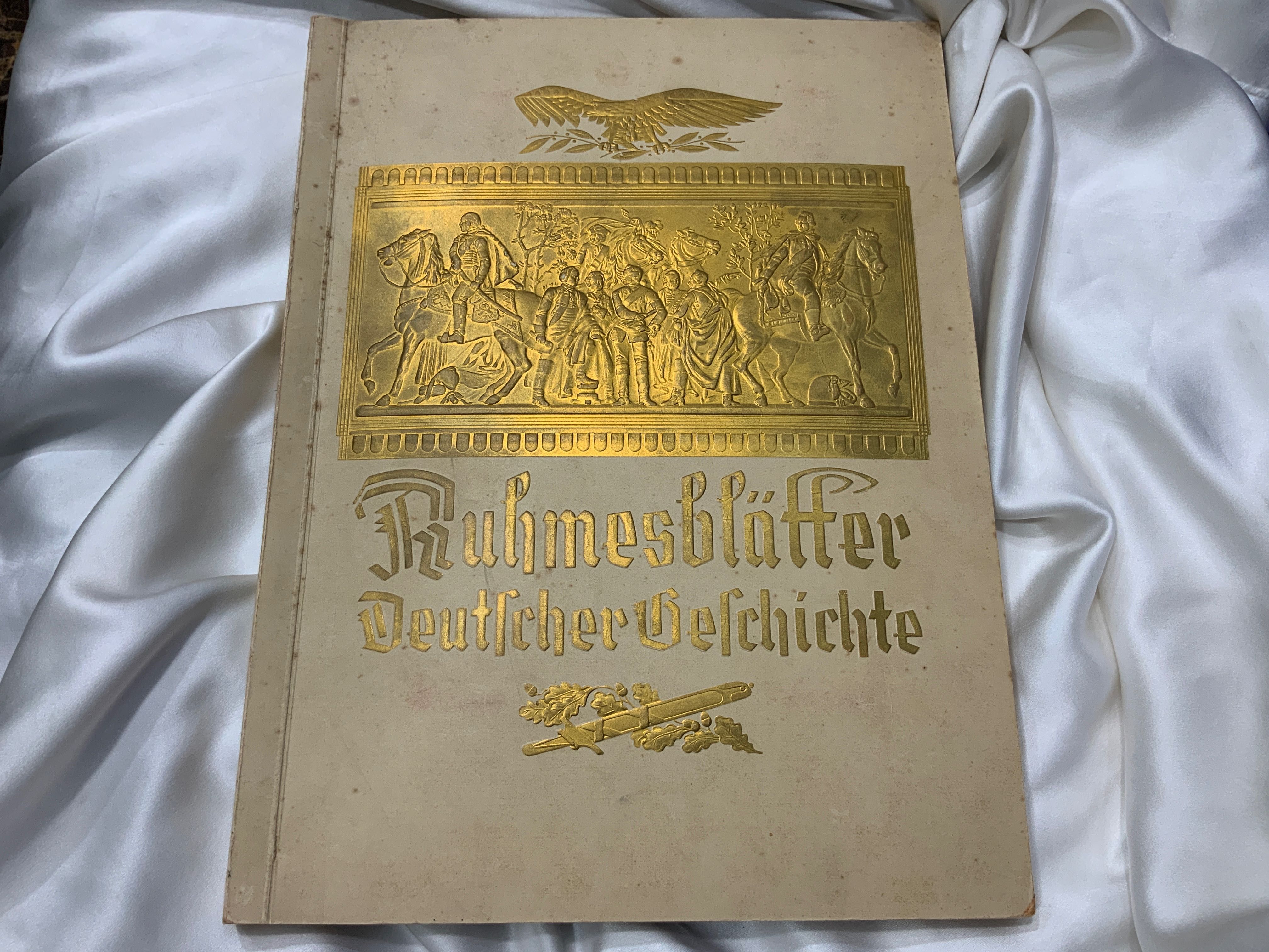 Книги Fuhrer Hitler Dritten Reich Wehrmacht Luftwaffe Kriegsmarine HJ