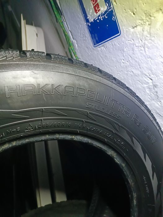 Продам зимову гуму 265/60/18 nokian hakkapelitta