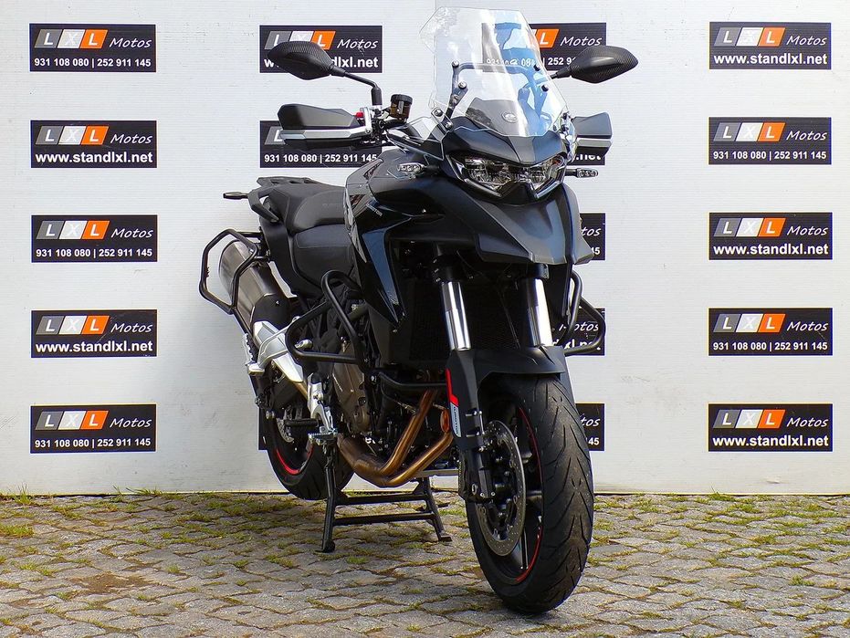 QJ Motor SRT 700 ON ROAD