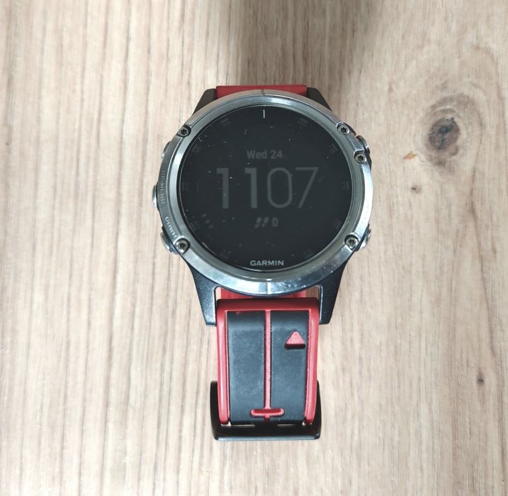 Garmin Fenix 5 plus + kabel