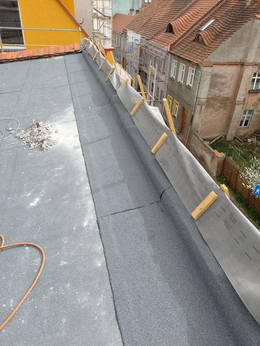 Dach dekarz hydroizolacja Membrana PCV TPO, papa termozgrzewalna