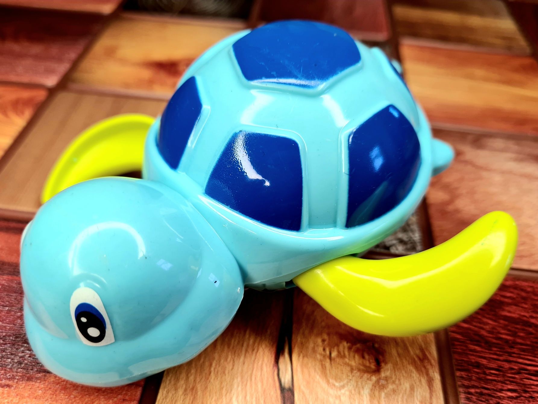 Zabawka do kąpieli nakrecany żółwik pływa pp wodzie - zabawki nowe