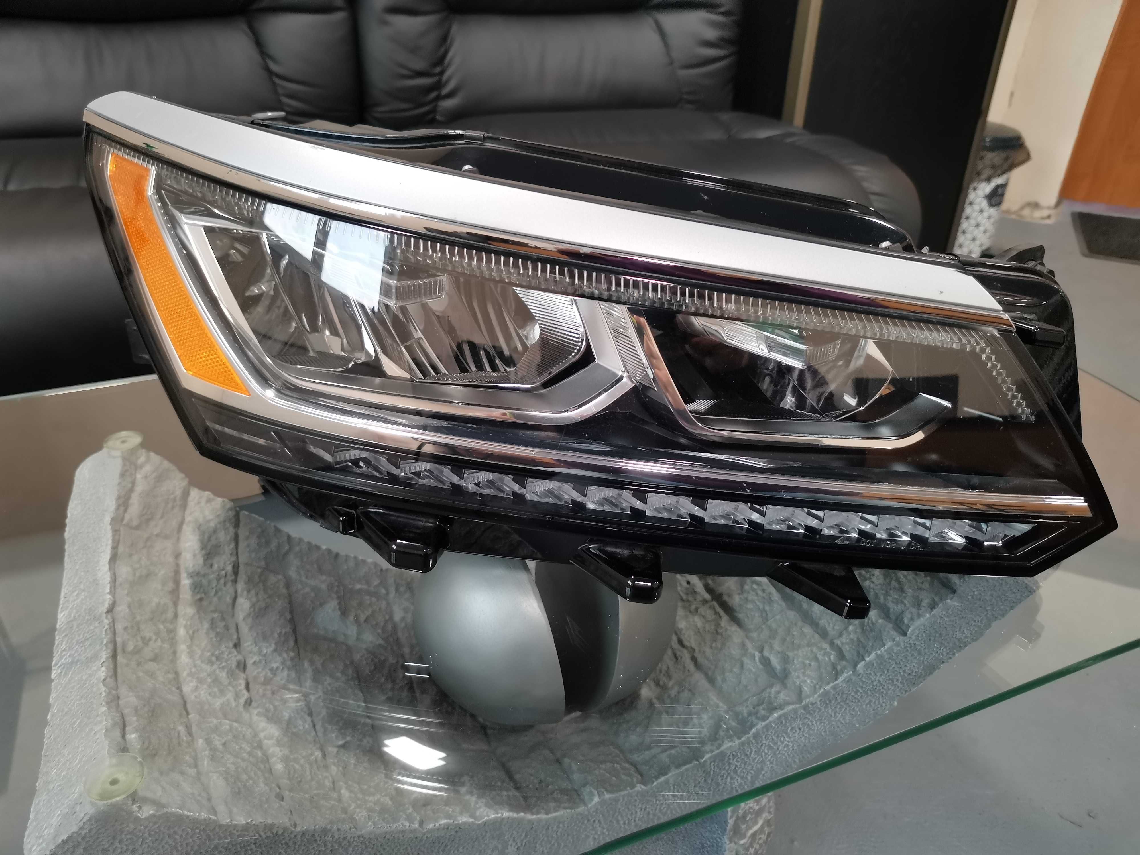 Фара VW Passat B8 USA 2015- LED / Галоген
